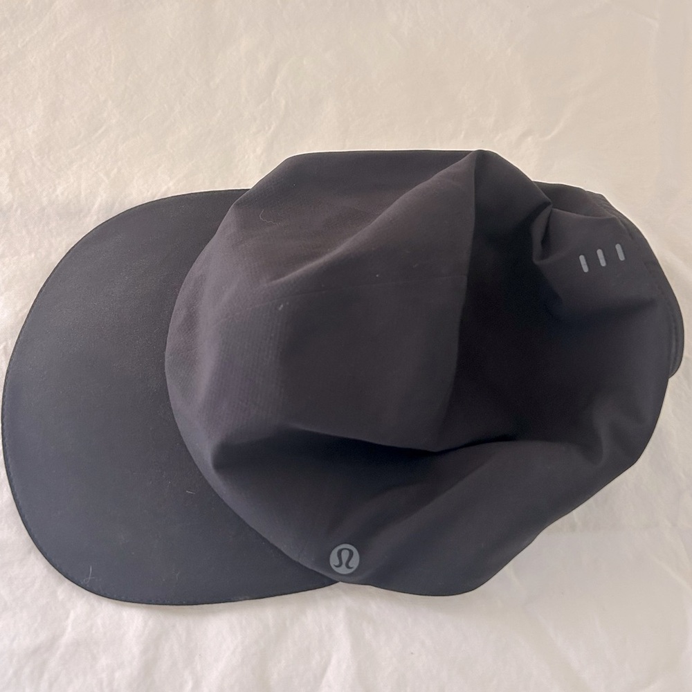 Lululemon Fast and Free Black Hat